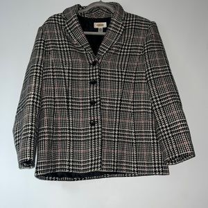 Size 10 Petite Talbots 100% Wool Blazer/Jacket with Shoulder Pads